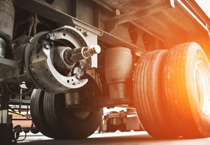 truck-brake-pads-repairing-chang-min
